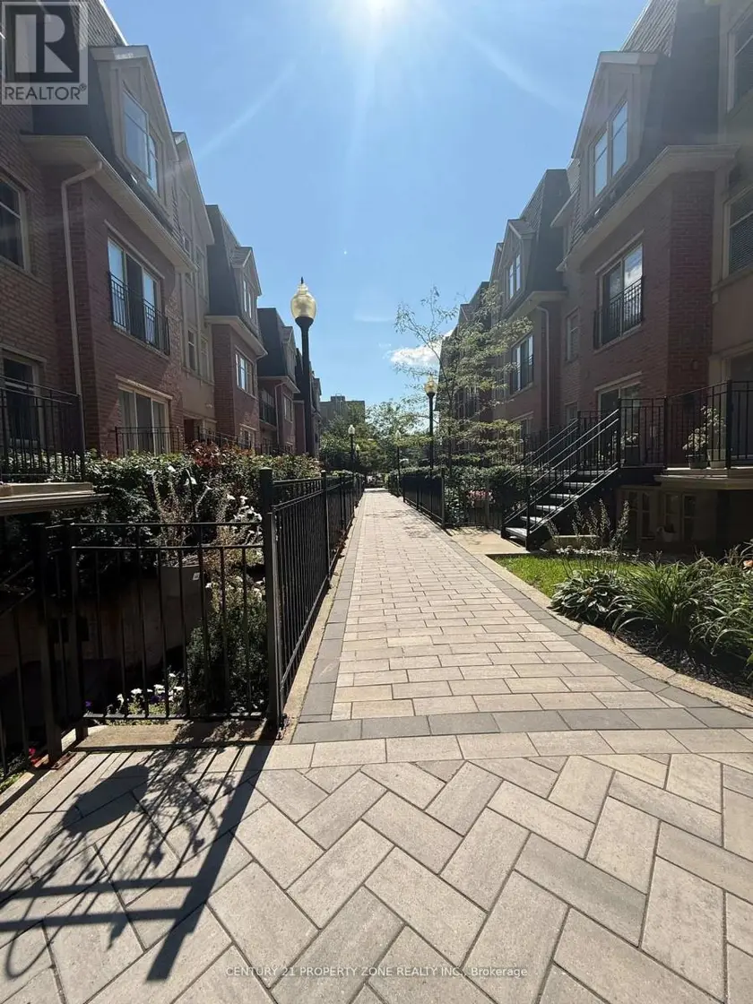 Townhouse at 238 - 1496 VICTORIA PARK AVENUE, Toronto (Victoria Village)