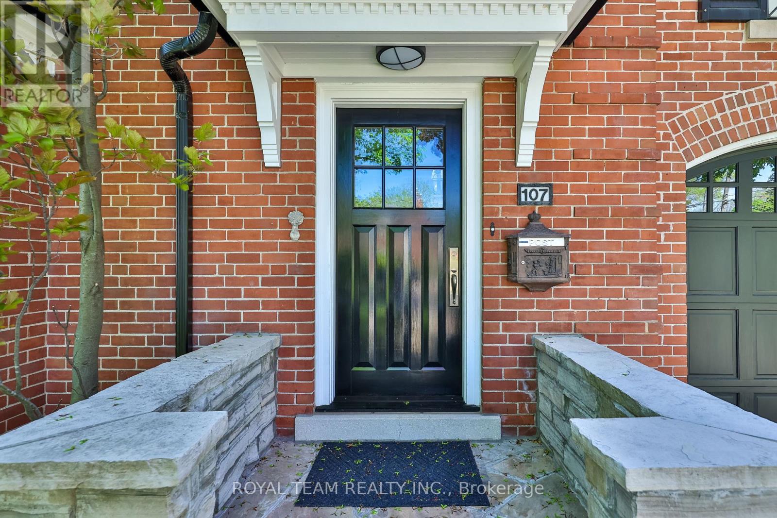 Detached at 107 ESGORE DRIVE, Toronto