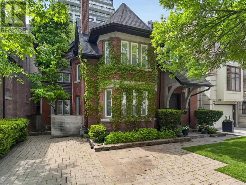 Detached at 70 ORIOLE ROAD, Toronto