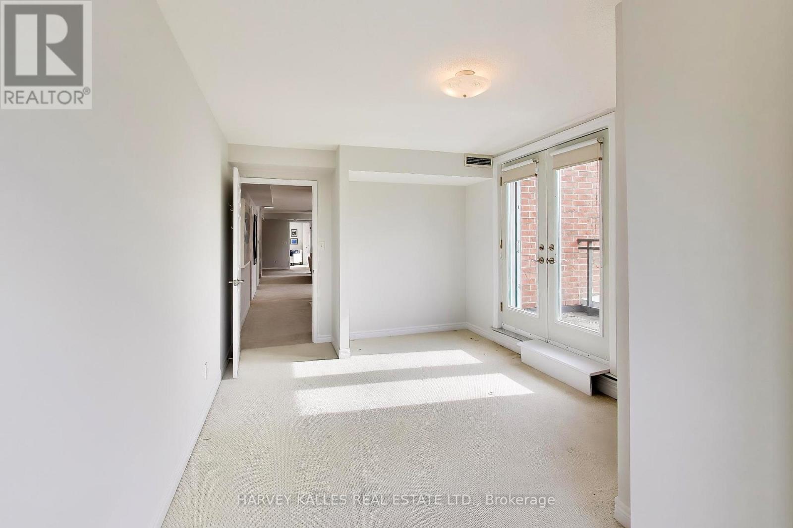 Apartment at 401 - 645 MILLWOOD ROAD, Toronto
