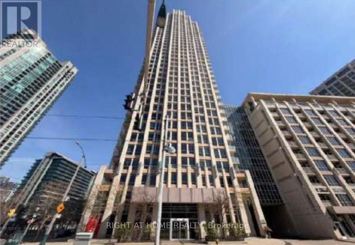Apartment at 405 - 628 FLEET STREET, Toronto