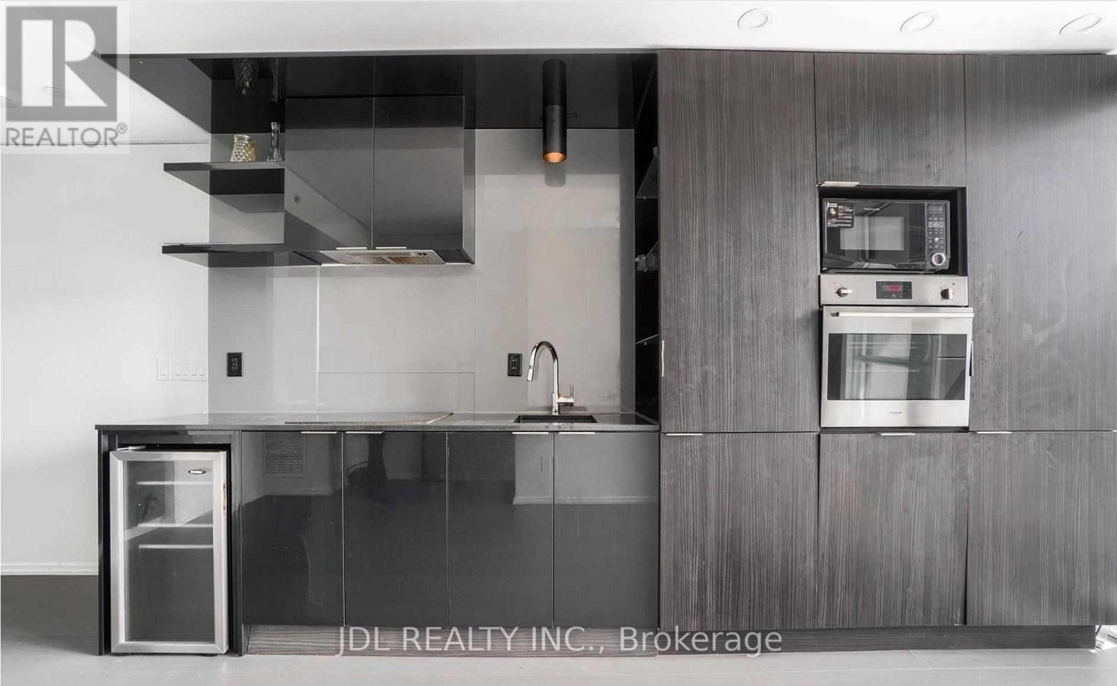 Apartment at 1514 - 70 TEMPERANCE STREET, Toronto