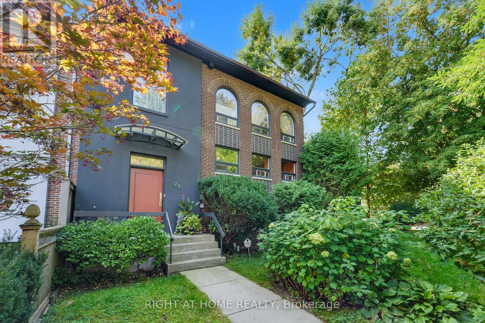 Detached at 25 CLARENDON AVENUE, Toronto