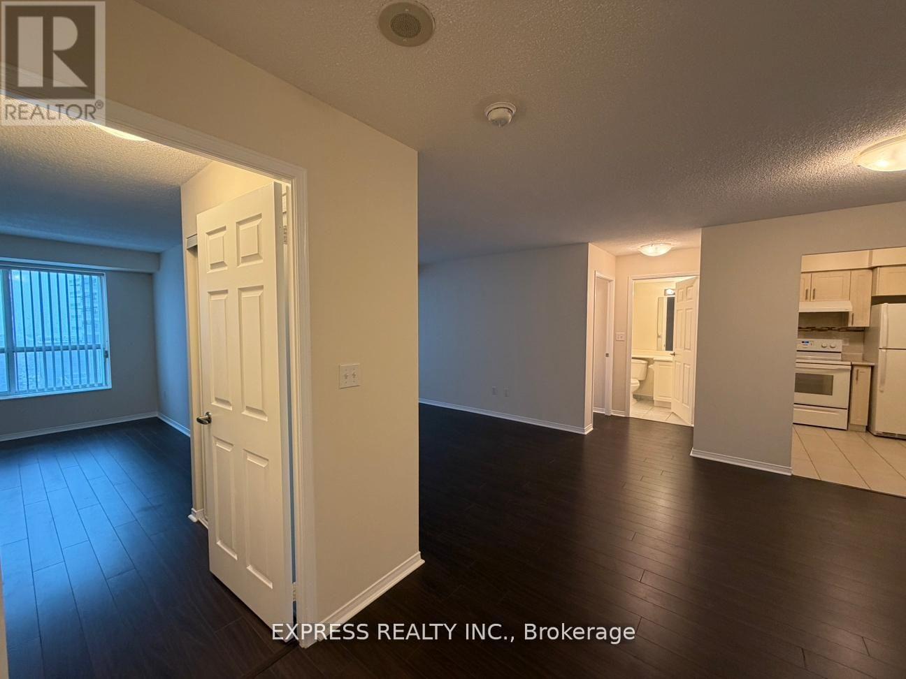 Apartment at 809 - 29 PEMBERTON AVENUE, Toronto (Newtonbrook East)