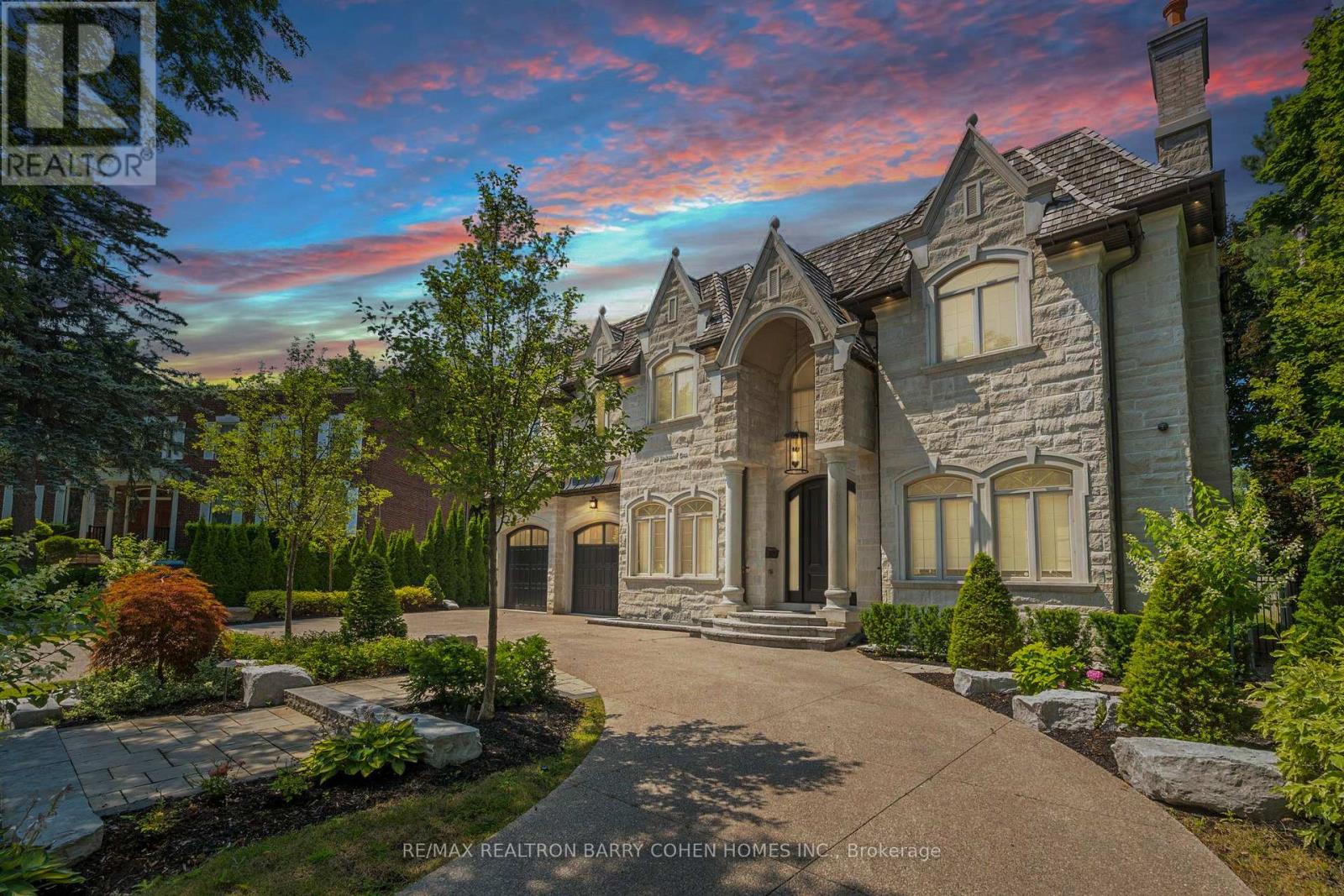 Detached at 29 JUNEWOOD CRESCENT, Toronto