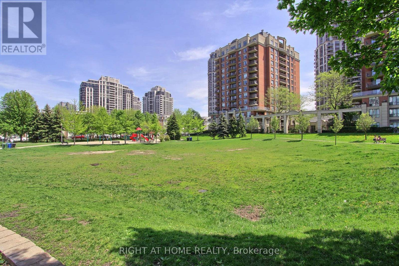 Apartment at 907 - 55 HARRISON GARDEN BOULEVARD, Toronto