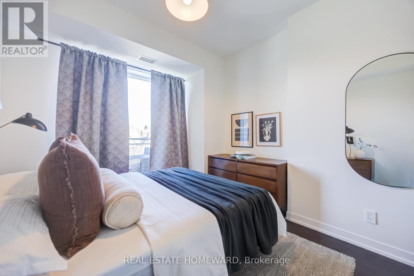 Apartment at 309 - 223 ST CLAIR AVENUE W, Toronto