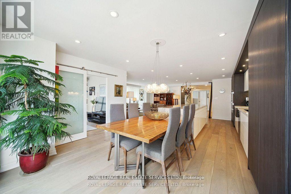 Apartment at 601 - 480 QUEENS QUAY W, Toronto