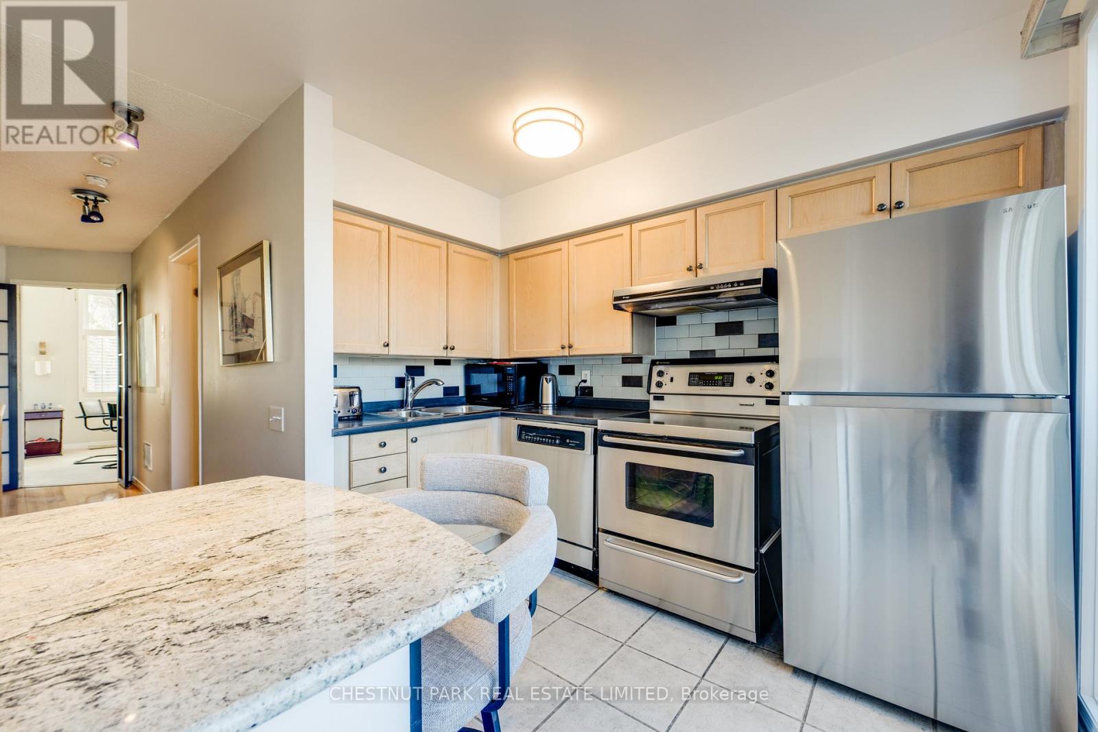 Townhouse at TH8 - 140 BATHURST STREET, Toronto