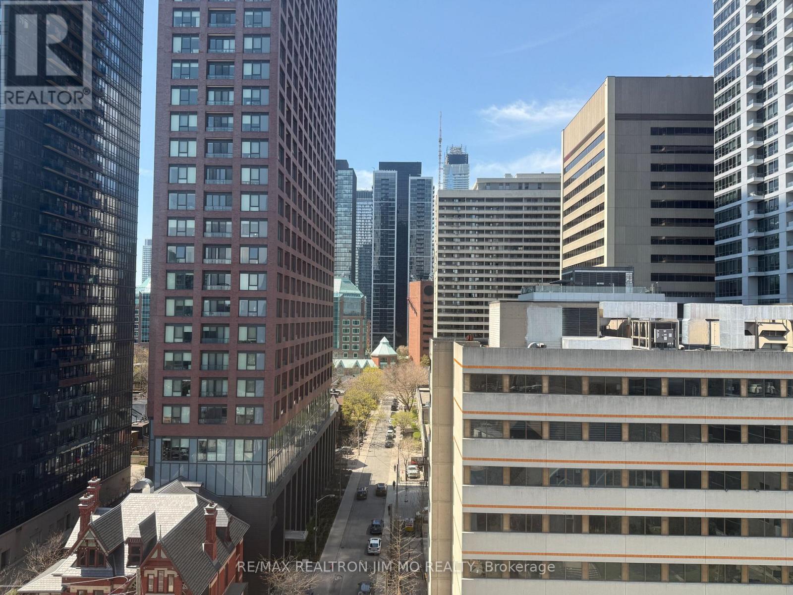 Apartment at 1104 - 609 SHERBOURNE STREET, Toronto