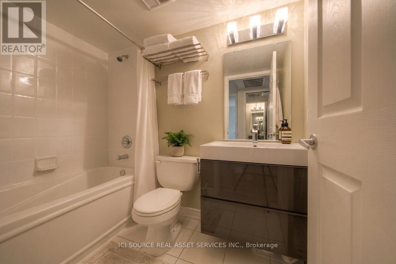 Apartment at 203 - 19 BARBERRY PLACE, Toronto