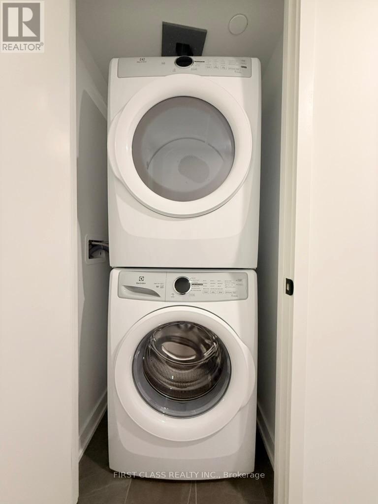 Apartment at 911 - 609 SHERBOURNE STREET, Toronto