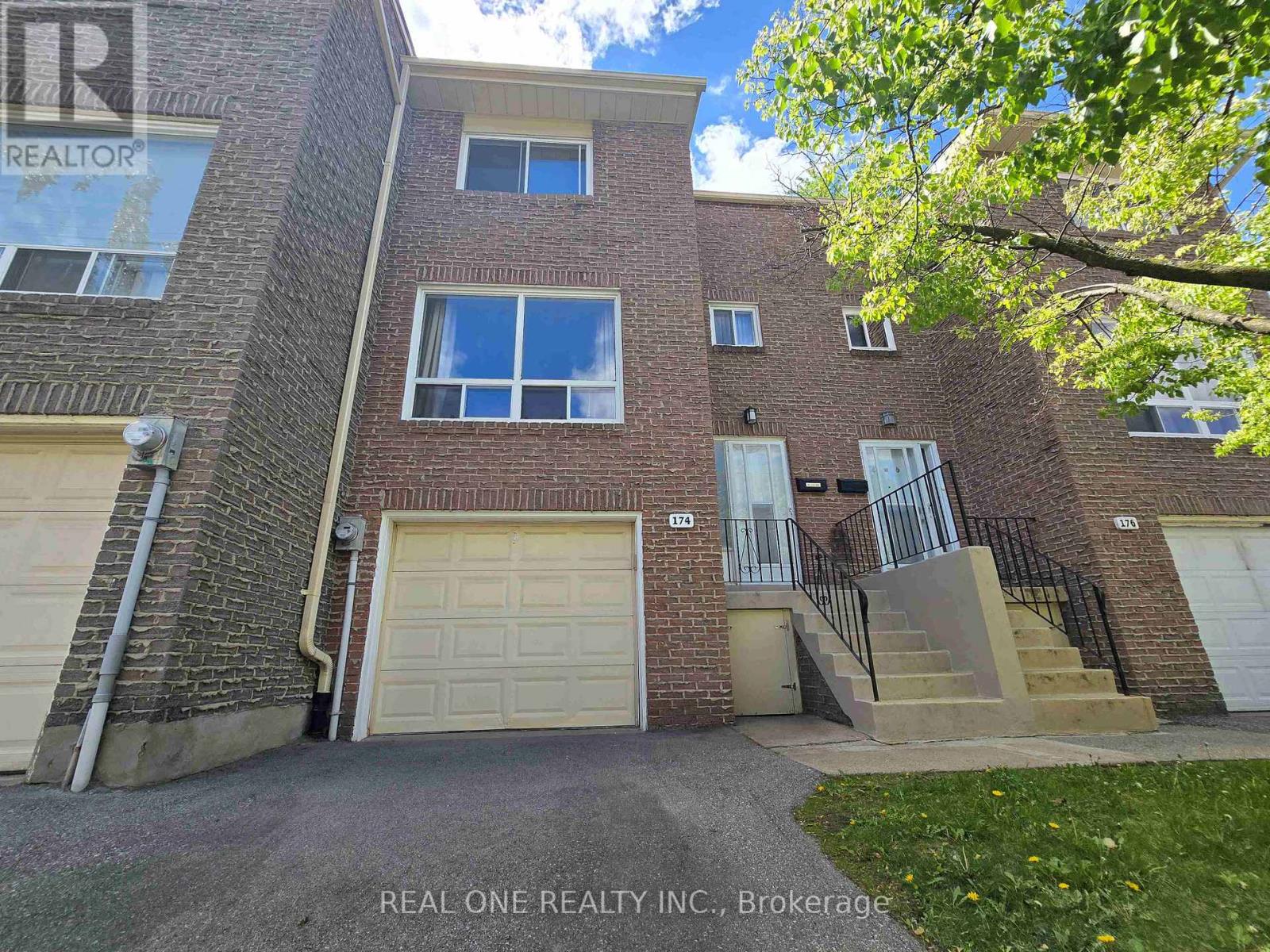 Townhouse at 174 RUSTY CRESTWAY, Toronto