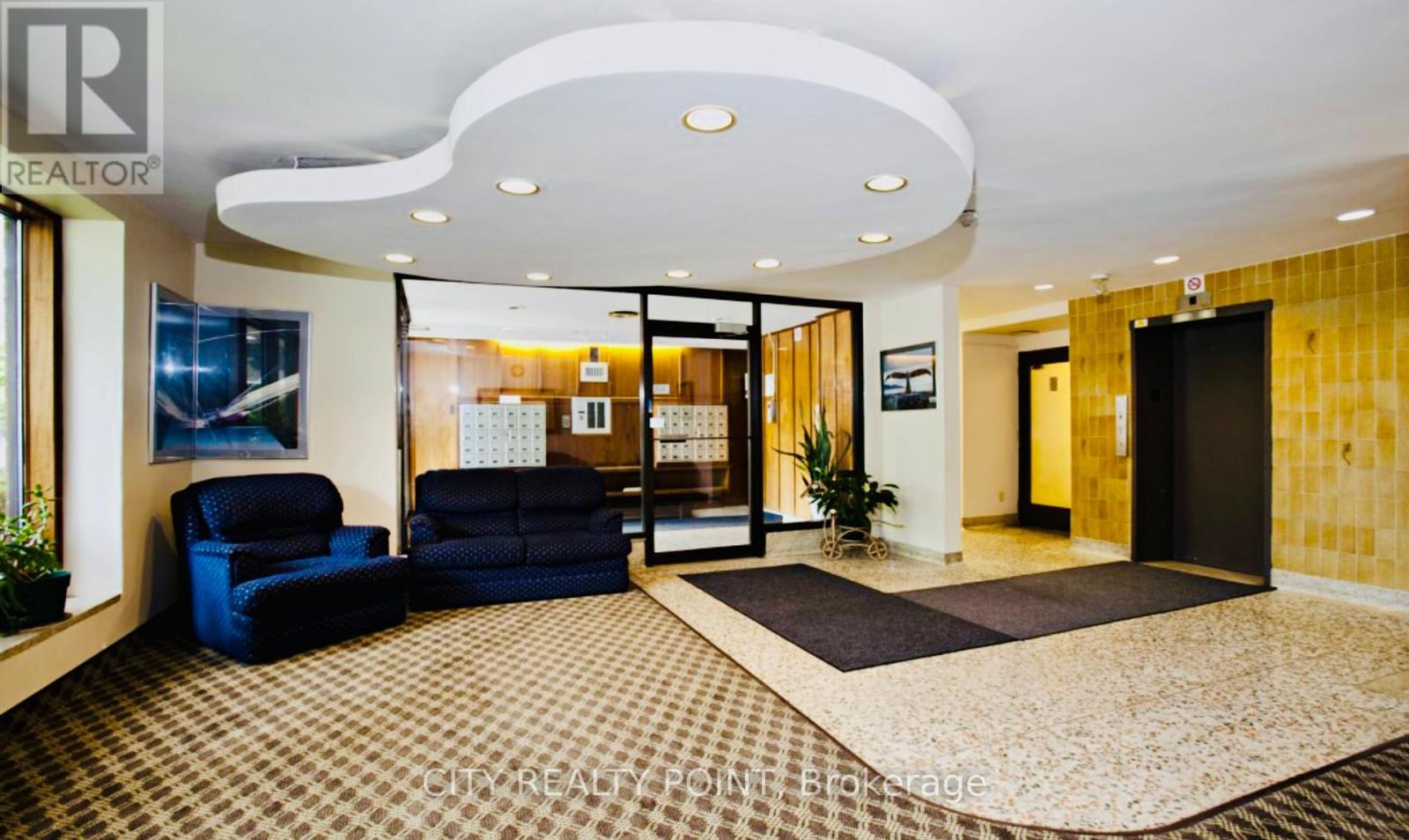 Apartment at 403 - 2 GRANDSTAND PLACE, Toronto