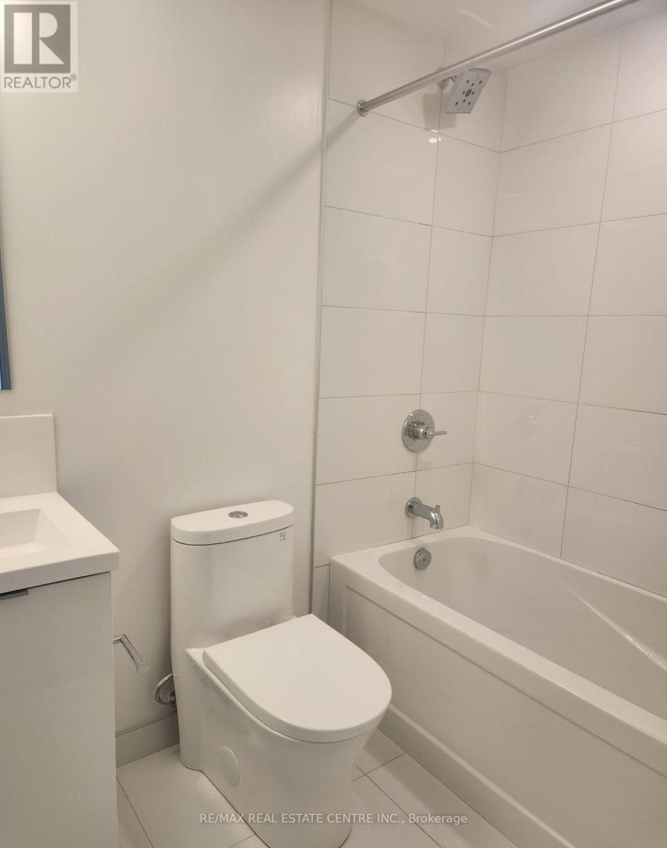 Apartment at 615 - 121 ST PATRICK STREET, Toronto (University)