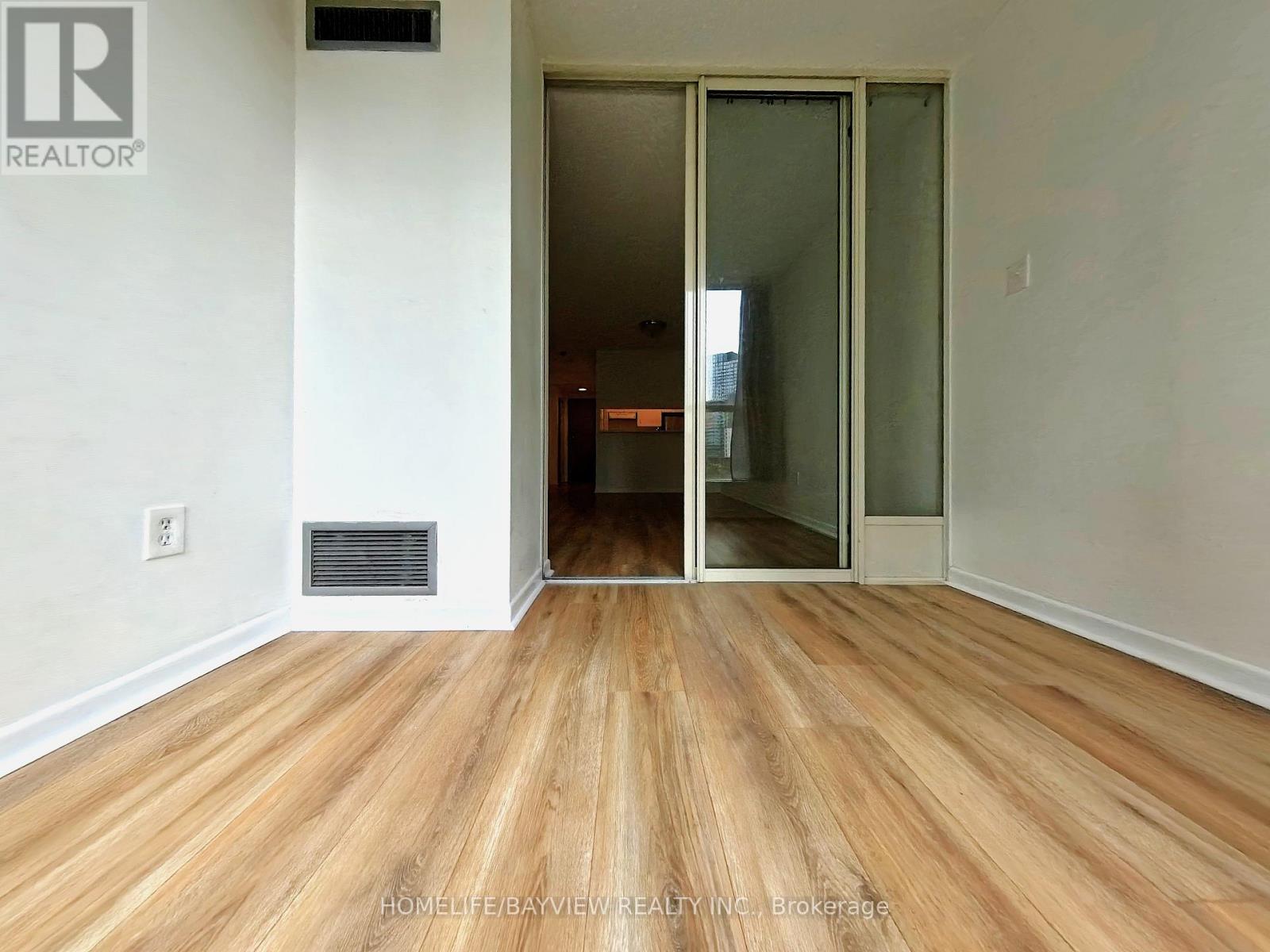Apartment at 607 - 44 ST JOSEPH STREET, Toronto