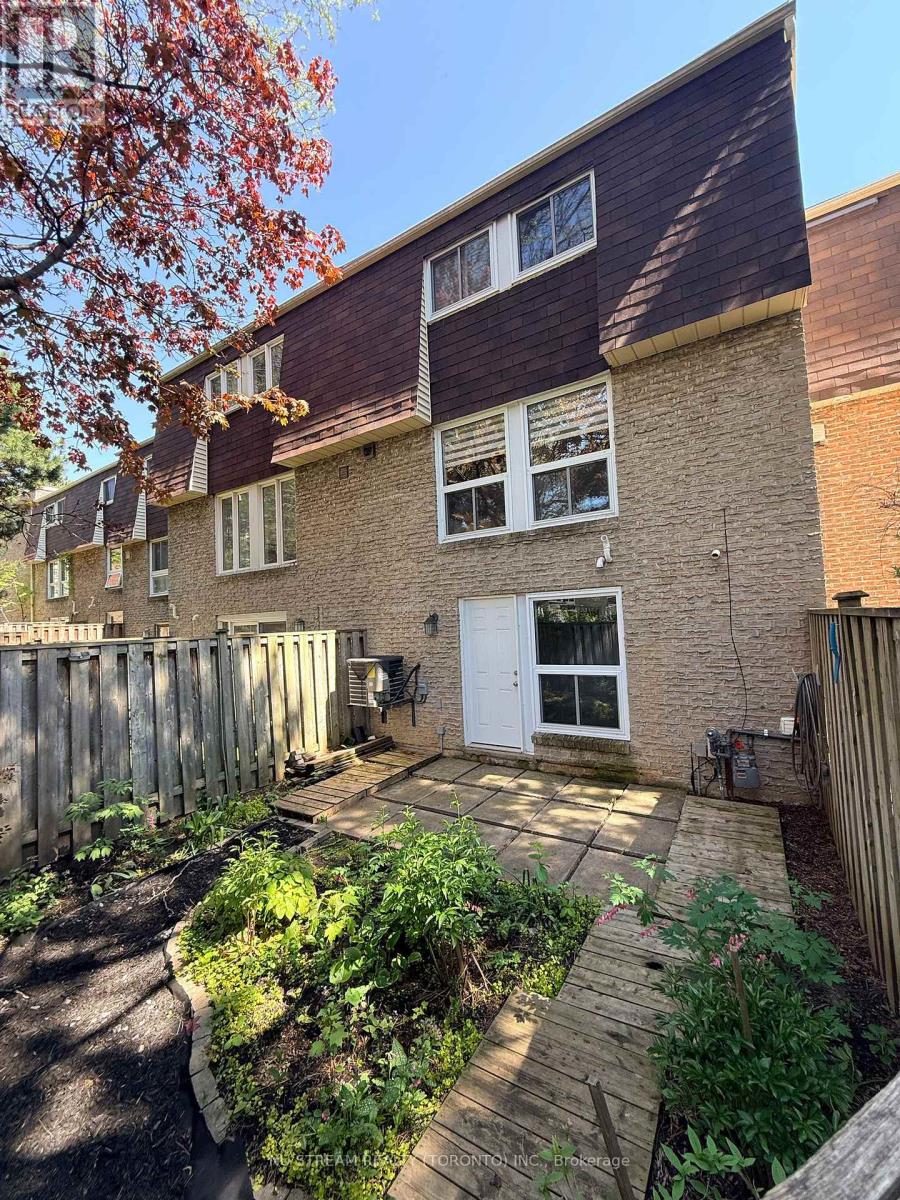 Townhouse at 189 - 177 RUSTY CRESTWAY E, Toronto