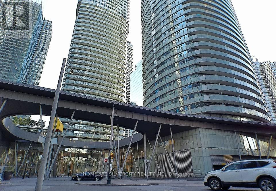 Apartment at 601 - 12 YORK STREET, Toronto (Waterfront Communities)
