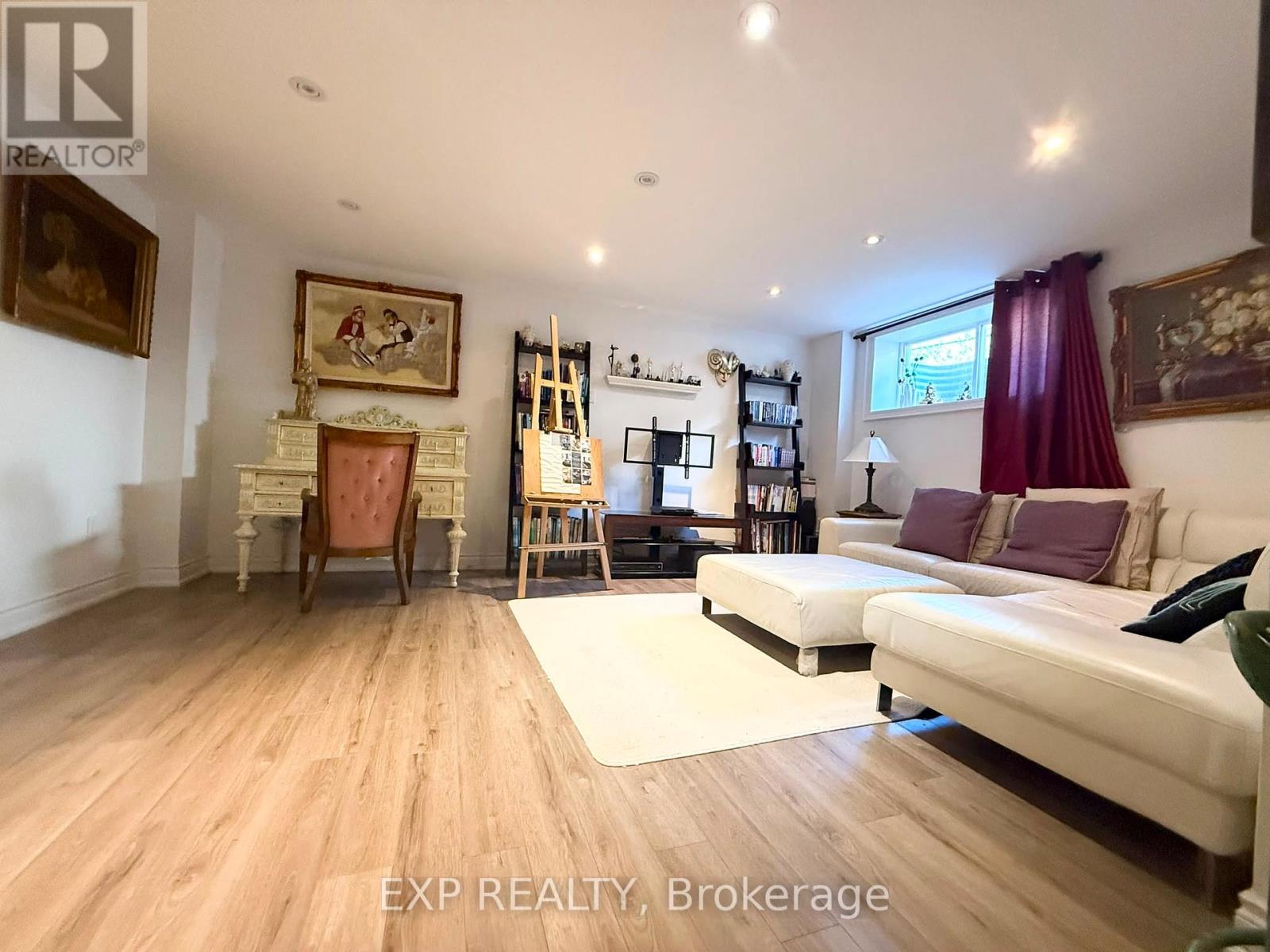 Other at LOWER - 39 SHAMOKIN DRIVE, Toronto (Parkwoods-Donalda)