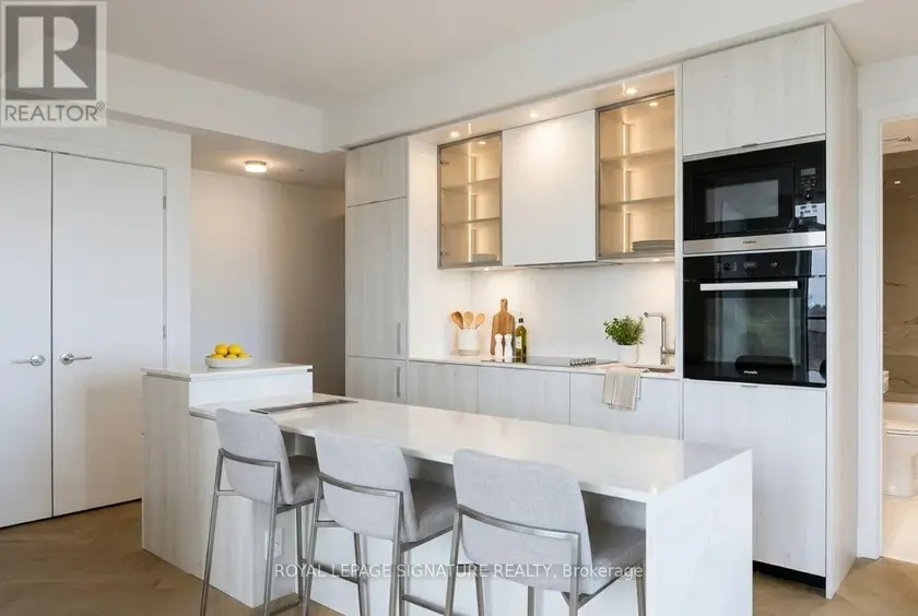Apartment at 3602 - 11 YORKVILLE AVENUE, Toronto