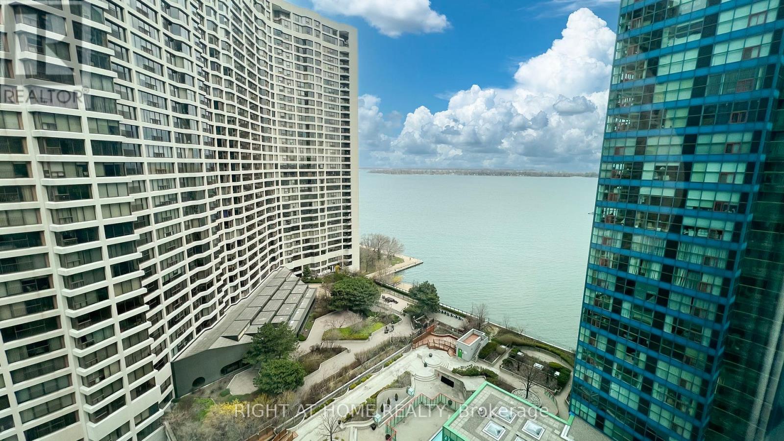 Apartment at 2306 - 77 HARBOUR SQUARE, Toronto