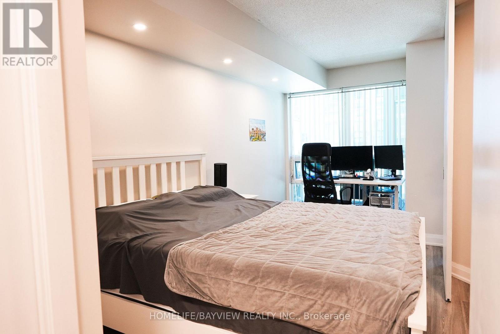 Apartment at 915 - 18 YONGE STREET, Toronto
