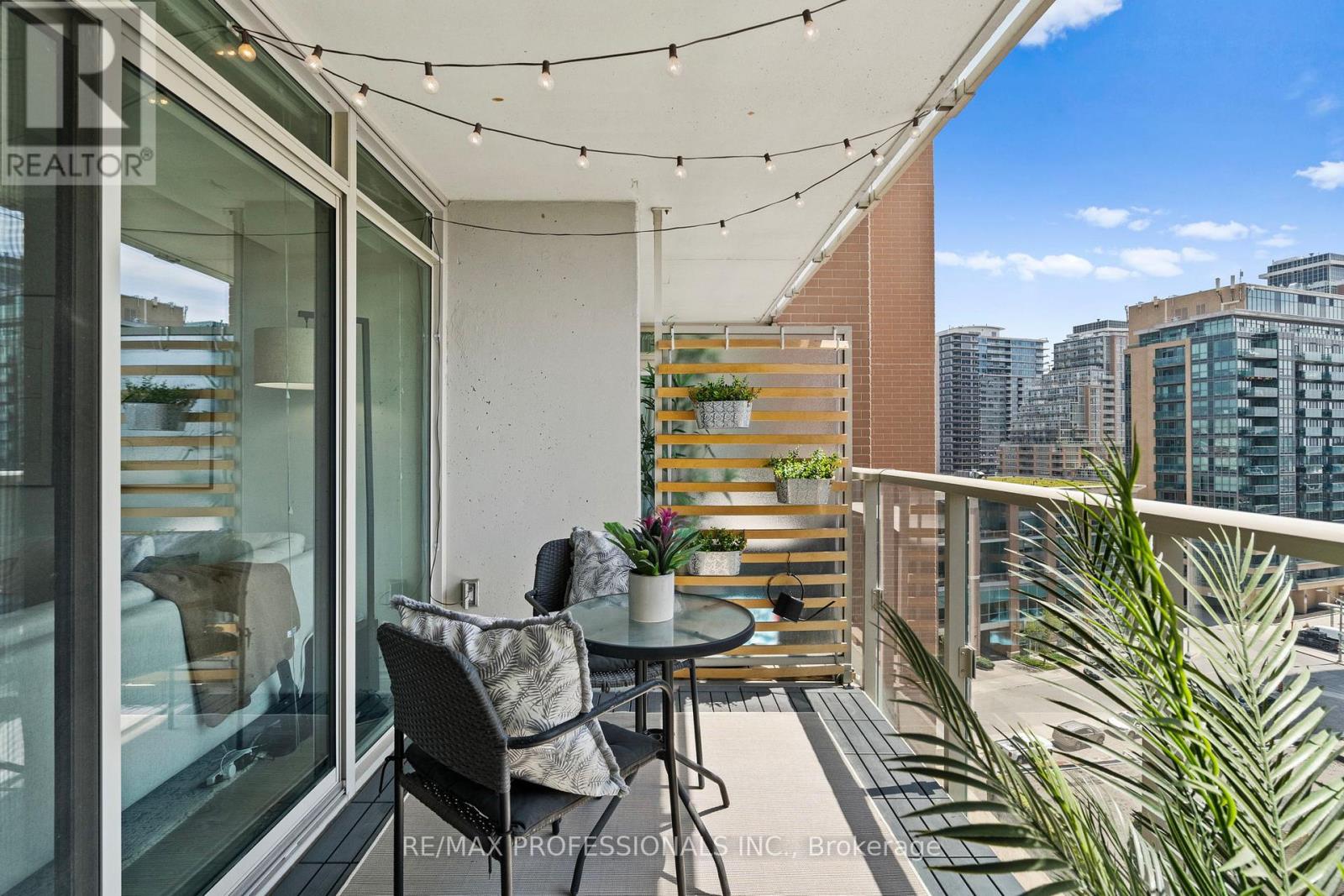 Apartment at 909 - 125 WESTERN BATTERY ROAD, Toronto