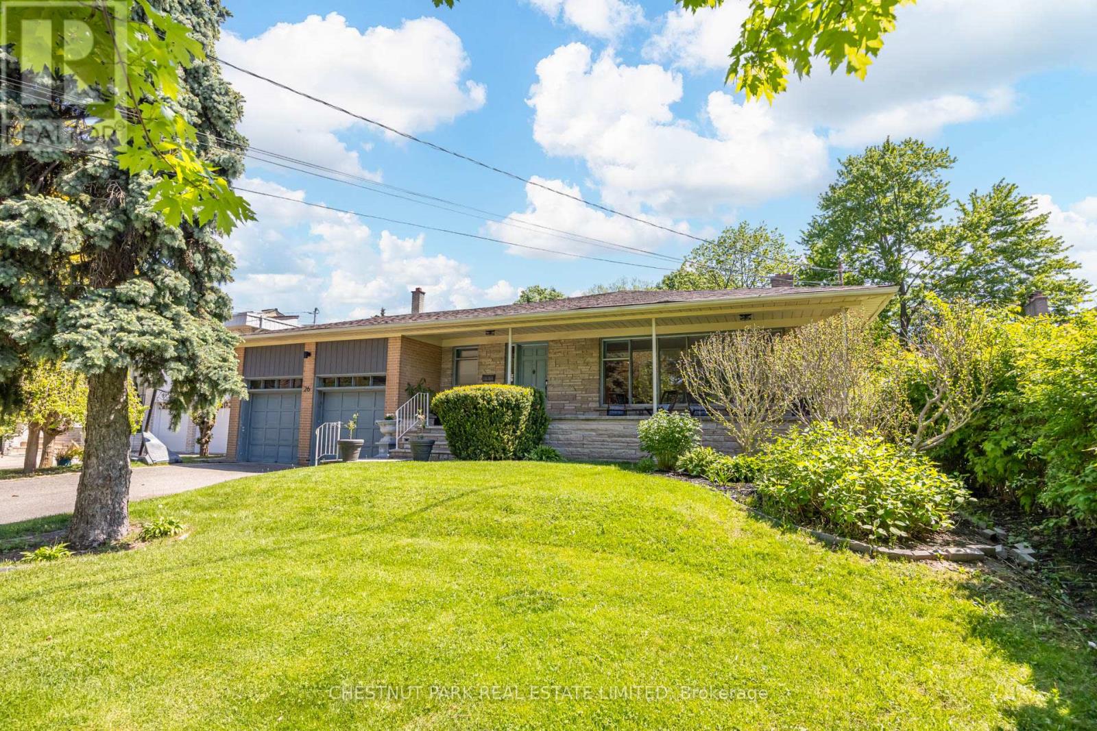 Detached at 26 HEARTHSTONE CRESCENT, Toronto