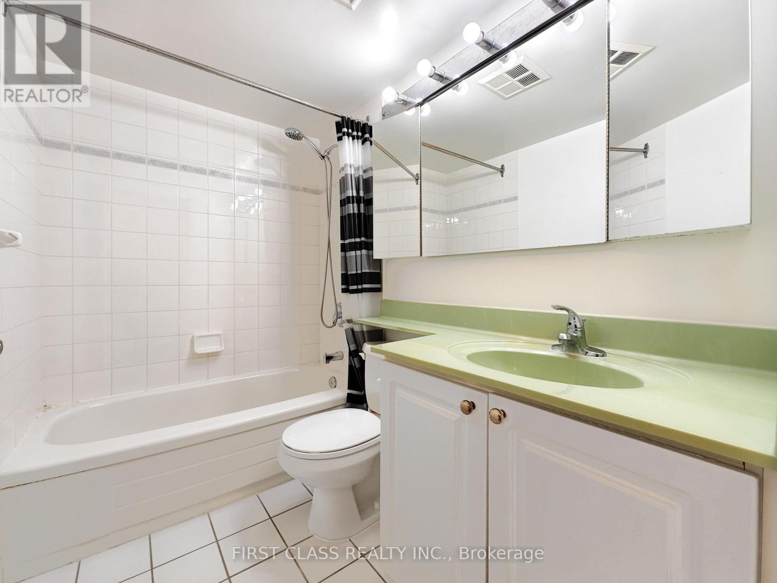Apartment at 606 - 8 PEMBERTON AVENUE, Toronto
