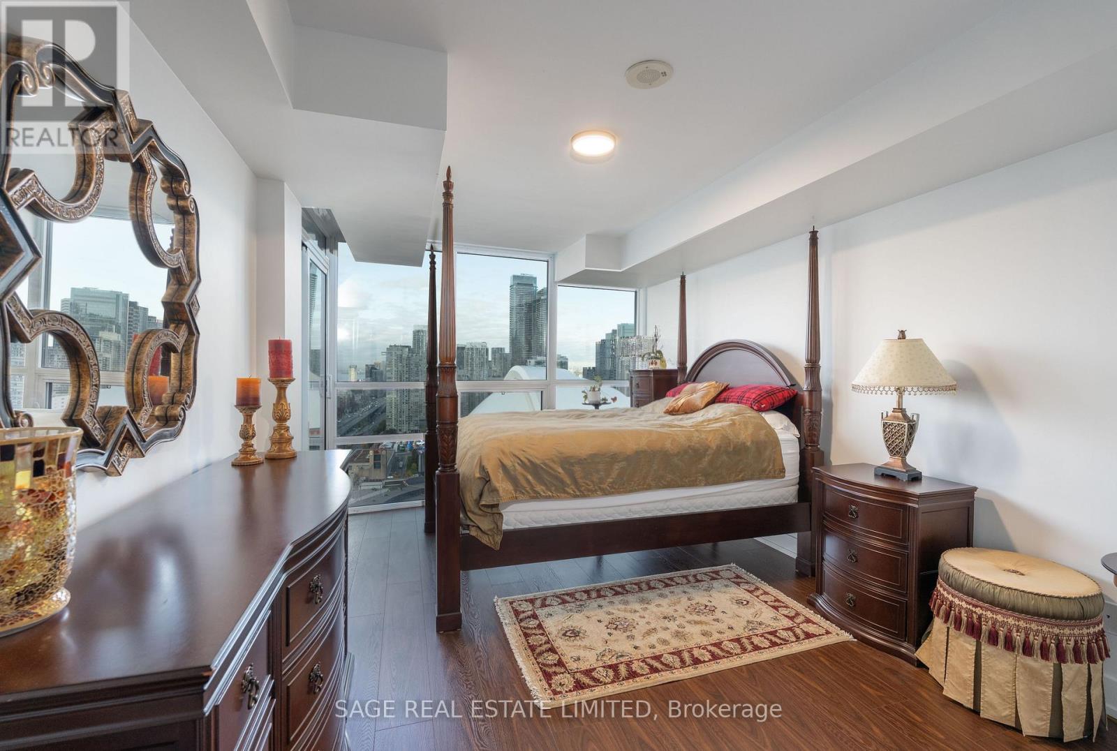 Apartment at 3712 - 19 GRAND TRUNK CRESCENT, Toronto