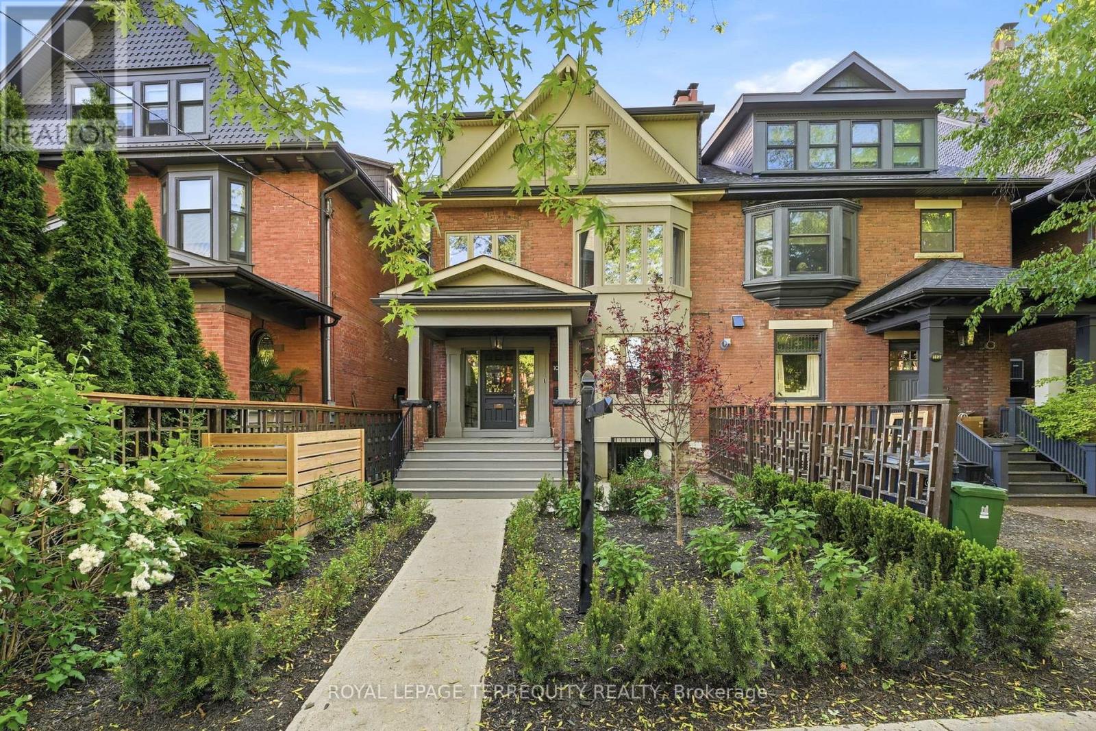 Semi-Detached/Link at 100 ADMIRAL ROAD, Toronto (Annex)
