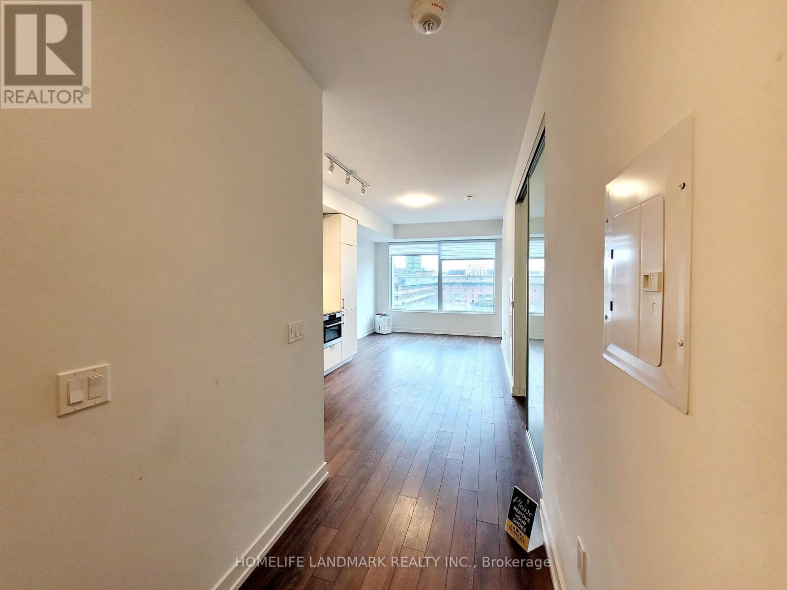 Apartment at 623 - 158 FRONT STREET E, Toronto