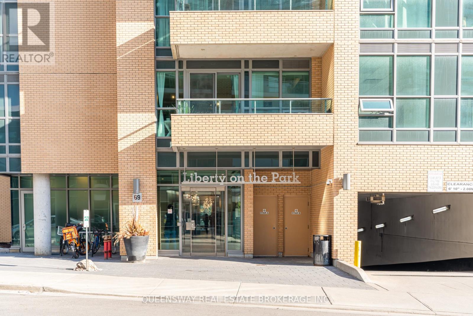 Apartment at 211 - 69 LYNN WILLIAMS STREET, Toronto