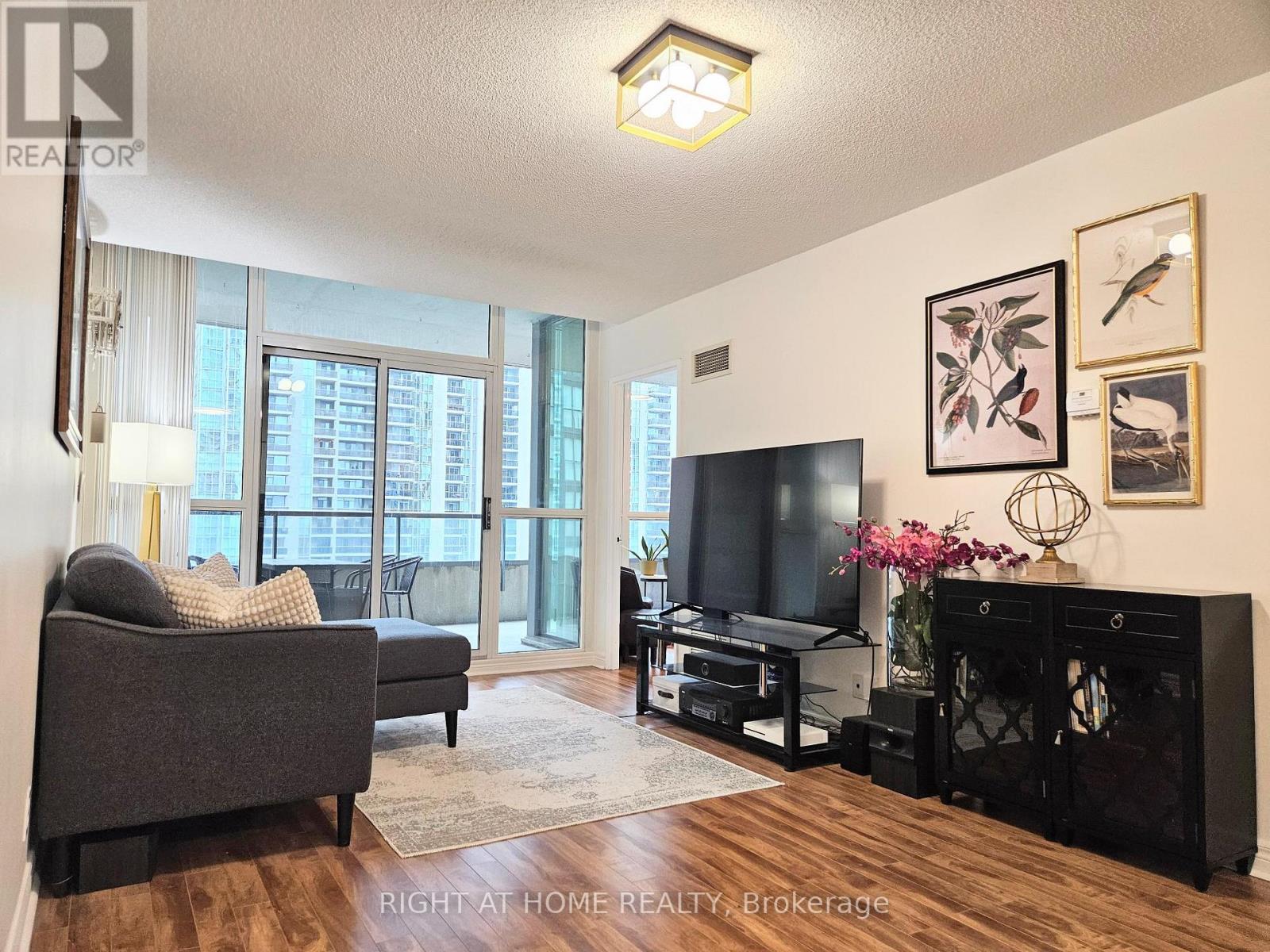 Apartment at 1511 - 23 HOLLYWOOD AVENUE, Toronto