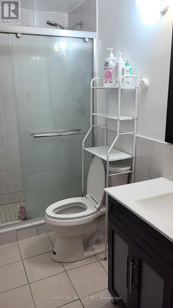 Semi-Detached/Link at 2ND FLR RM - 137A MARKHAM STREET, Toronto