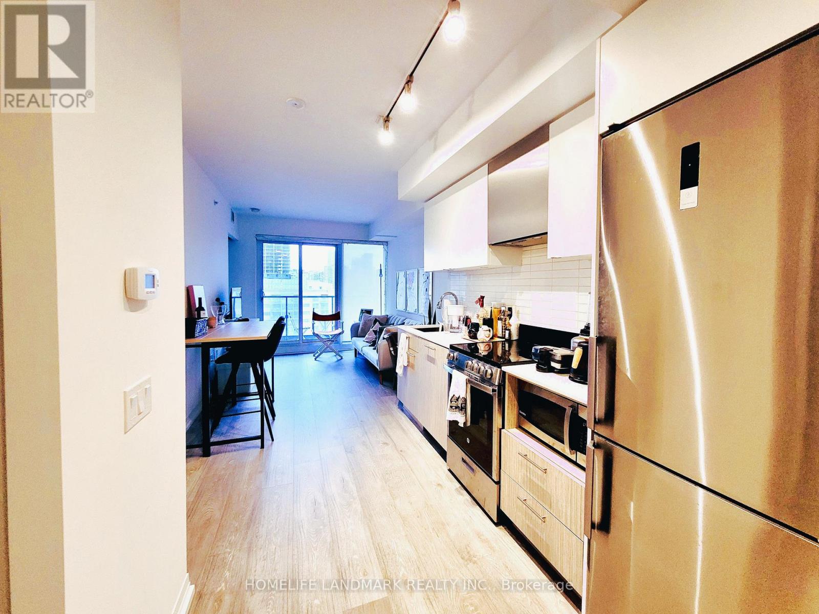 Apartment at 1103 - 251 JARVIS STREET, Toronto