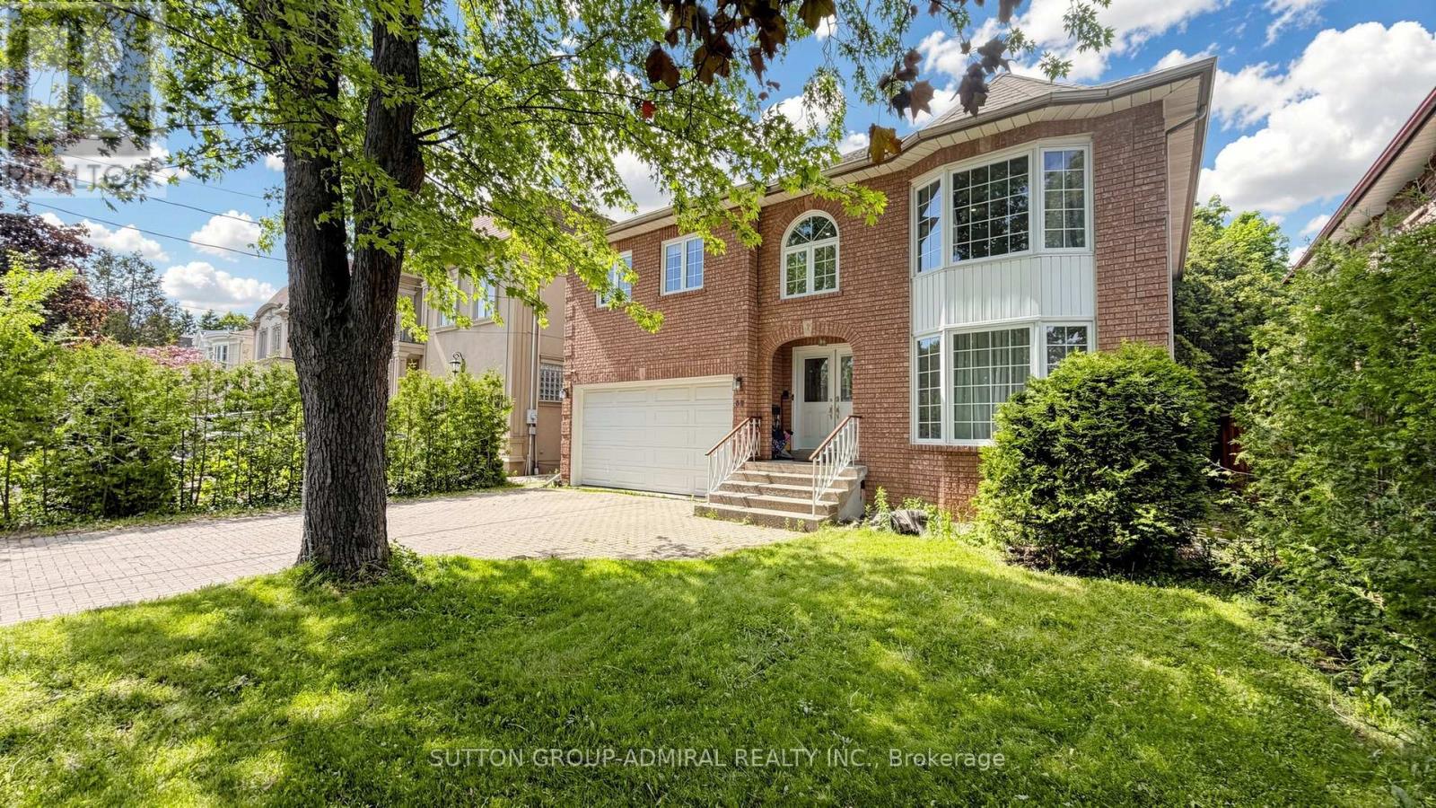 Detached at 32 NORTHWOOD DRIVE, Toronto (Newtonbrook East)