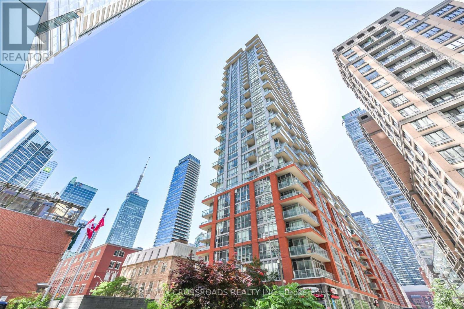 Apartment at 706 - 126 SIMCOE STREET, Toronto (Waterfront Communities)