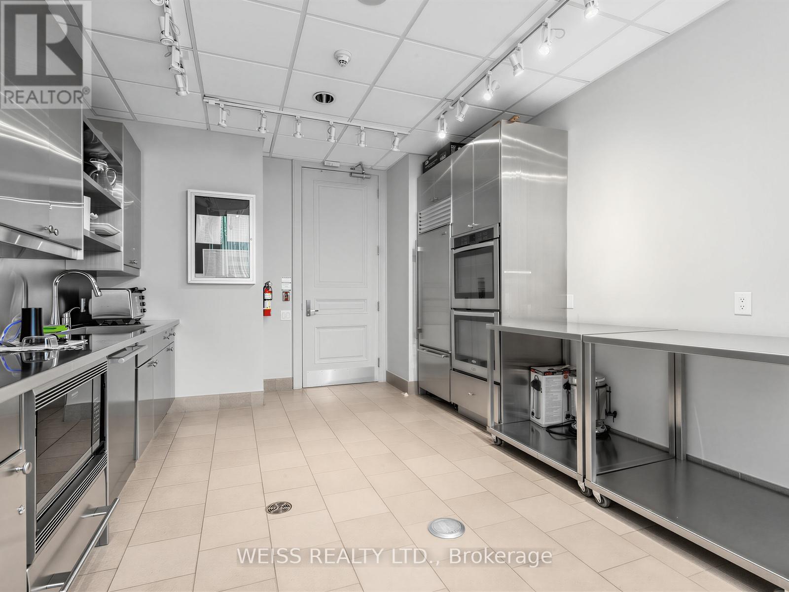 Apartment at 506 - 155 ST CLAIR AVENUE W, Toronto