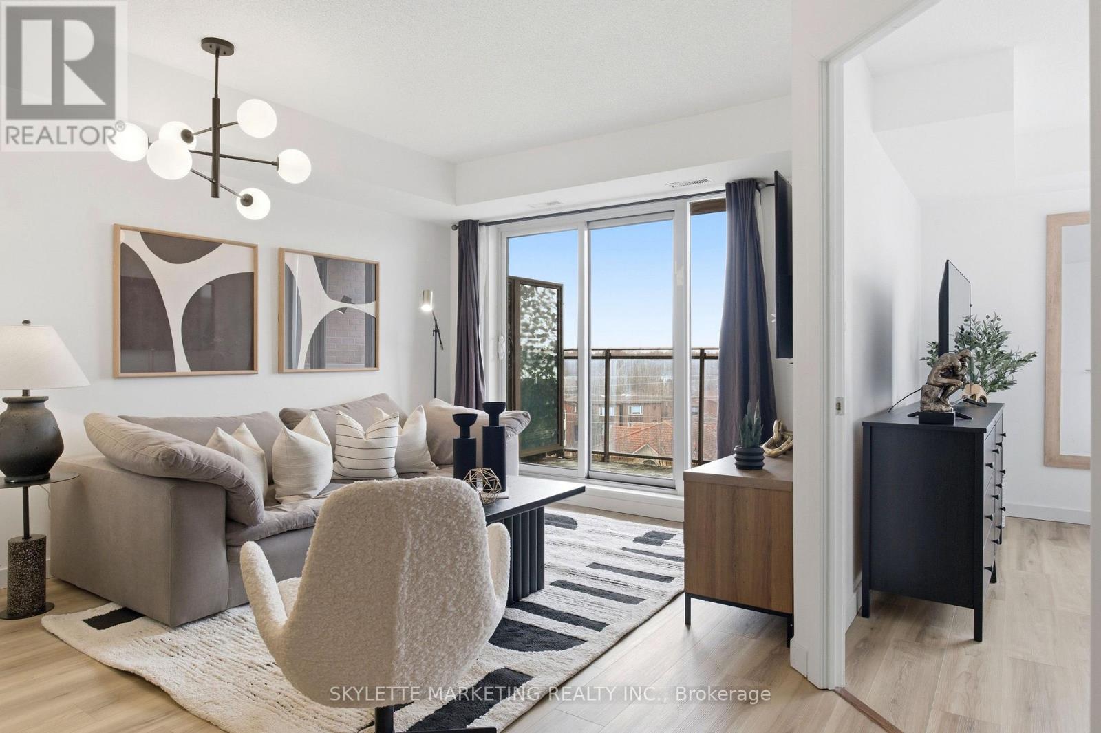 Apartment at 701 - 801 SHEPPARD AVENUE W, Toronto