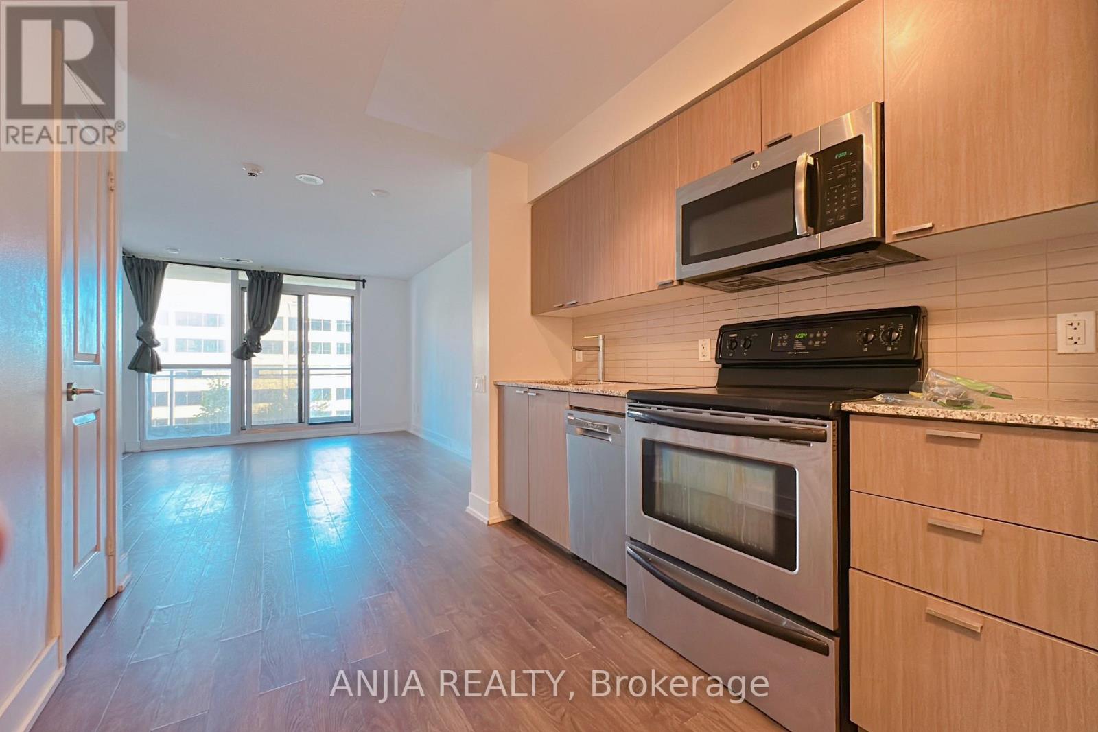 Apartment at 605 - 23 SHEPPARD AVENUE E, Toronto (Willowdale East)