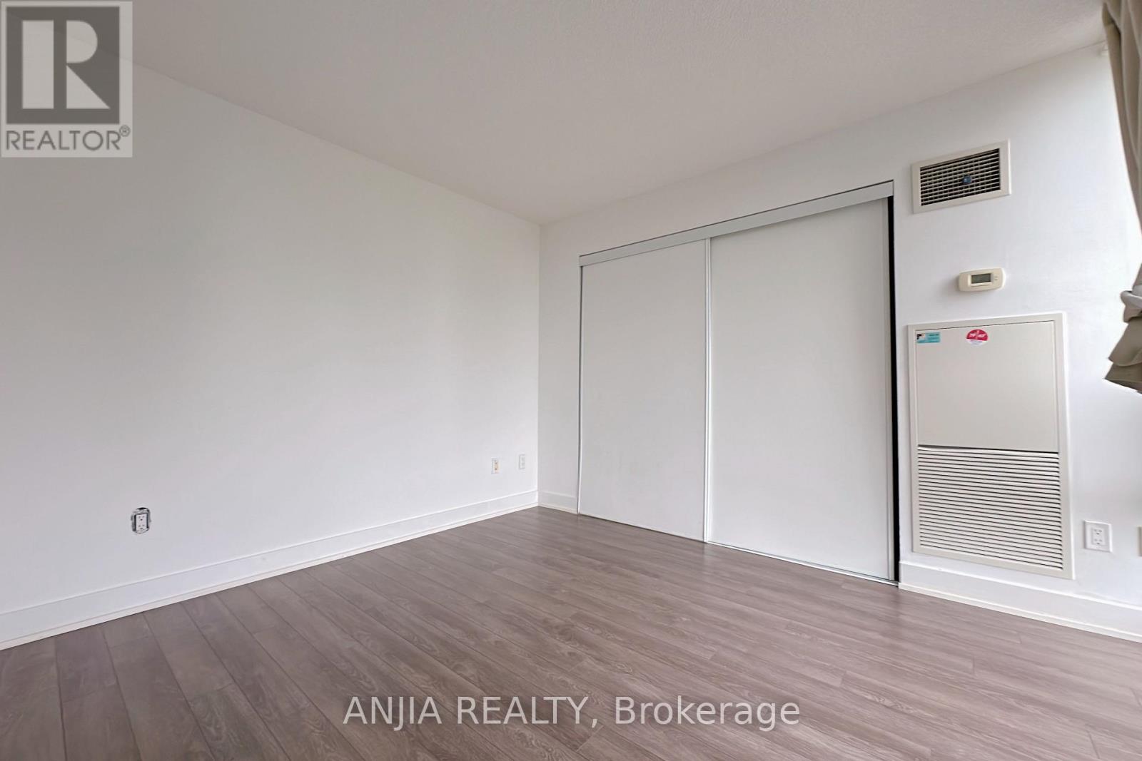 Apartment at 605 - 23 SHEPPARD AVENUE E, Toronto