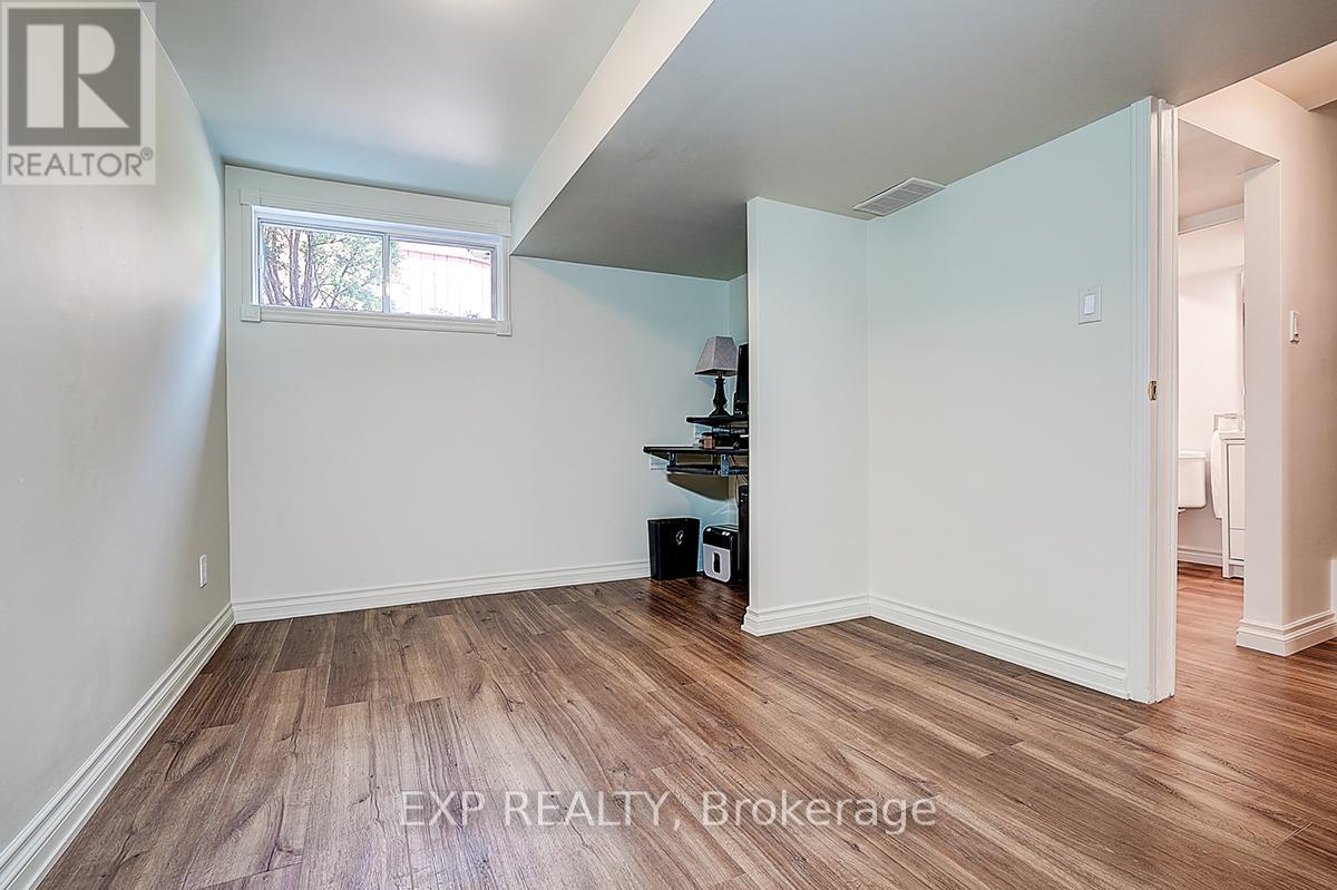 Detached at 62 KEMPSELL CRESCENT, Toronto