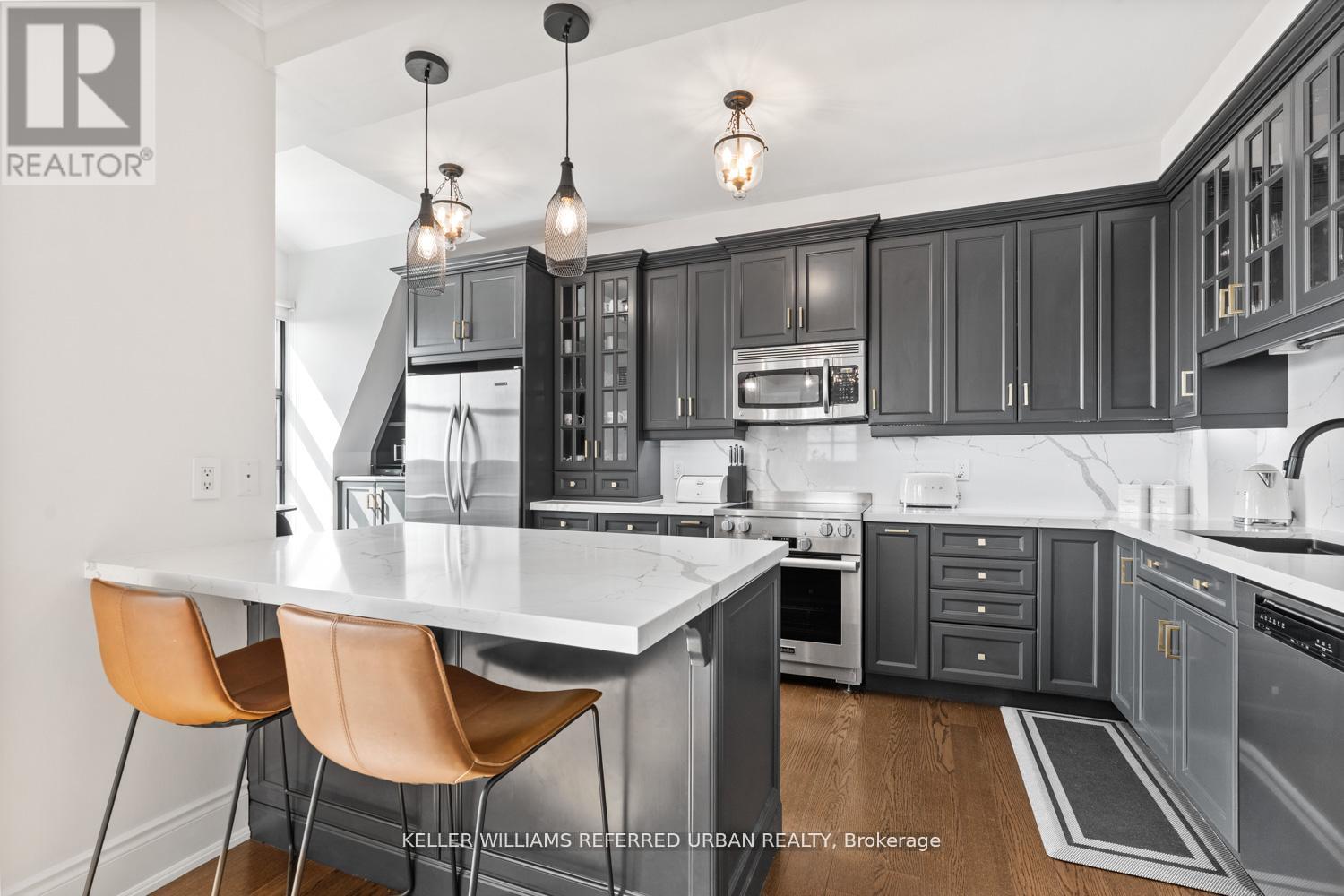 Apartment at 708 - 650 MOUNT PLEASANT ROAD, Toronto