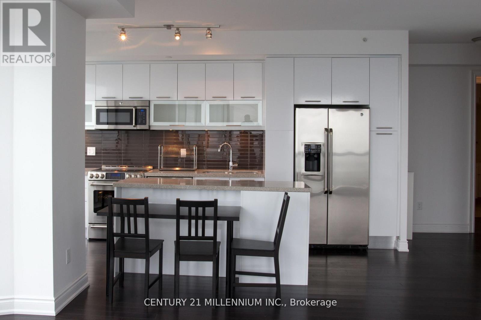 Apartment at 7002 - 388 YONGE STREET, Toronto (Bay Street Corridor)