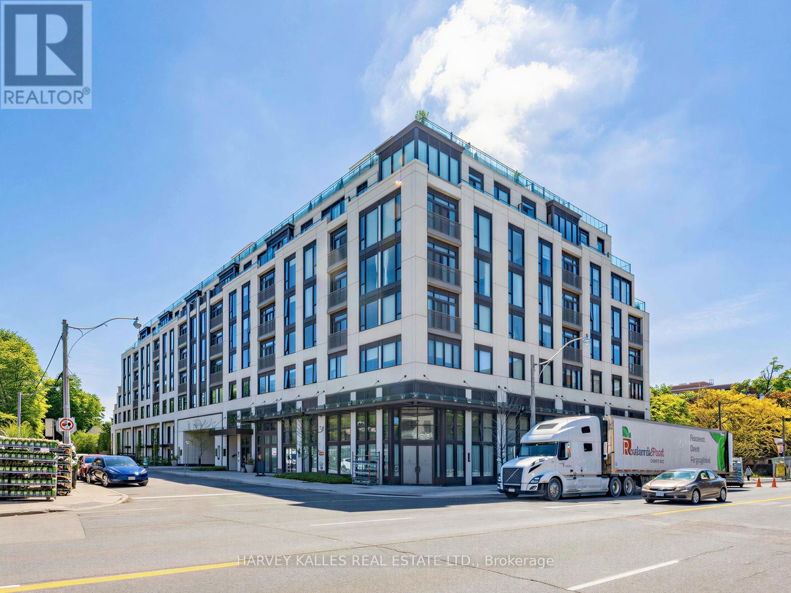 Apartment at 605 - 1 STRATHGOWAN AVENUE, Toronto (Lawrence Park South)