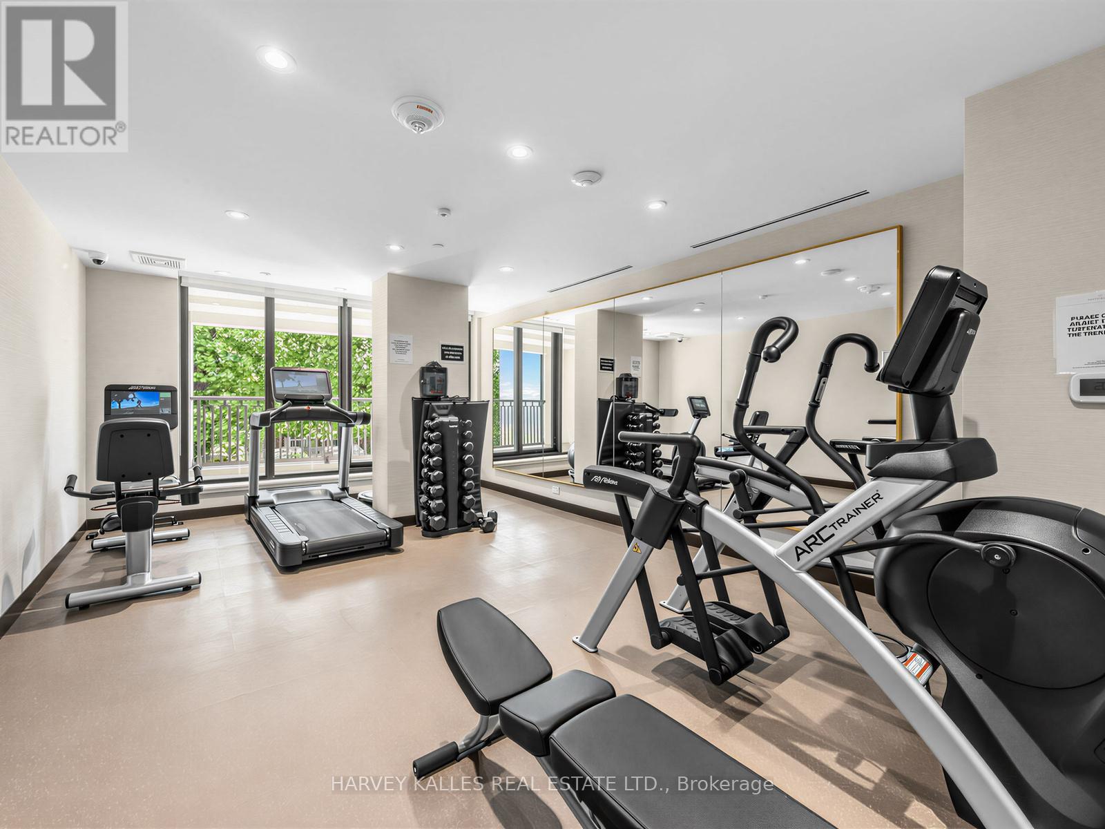 Apartment at 605 - 1 STRATHGOWAN AVENUE, Toronto