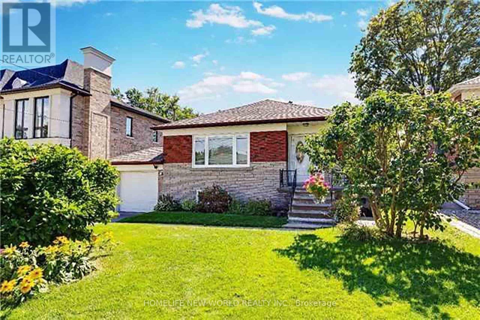 Detached at 261 BETTY ANN DRIVE, Toronto
