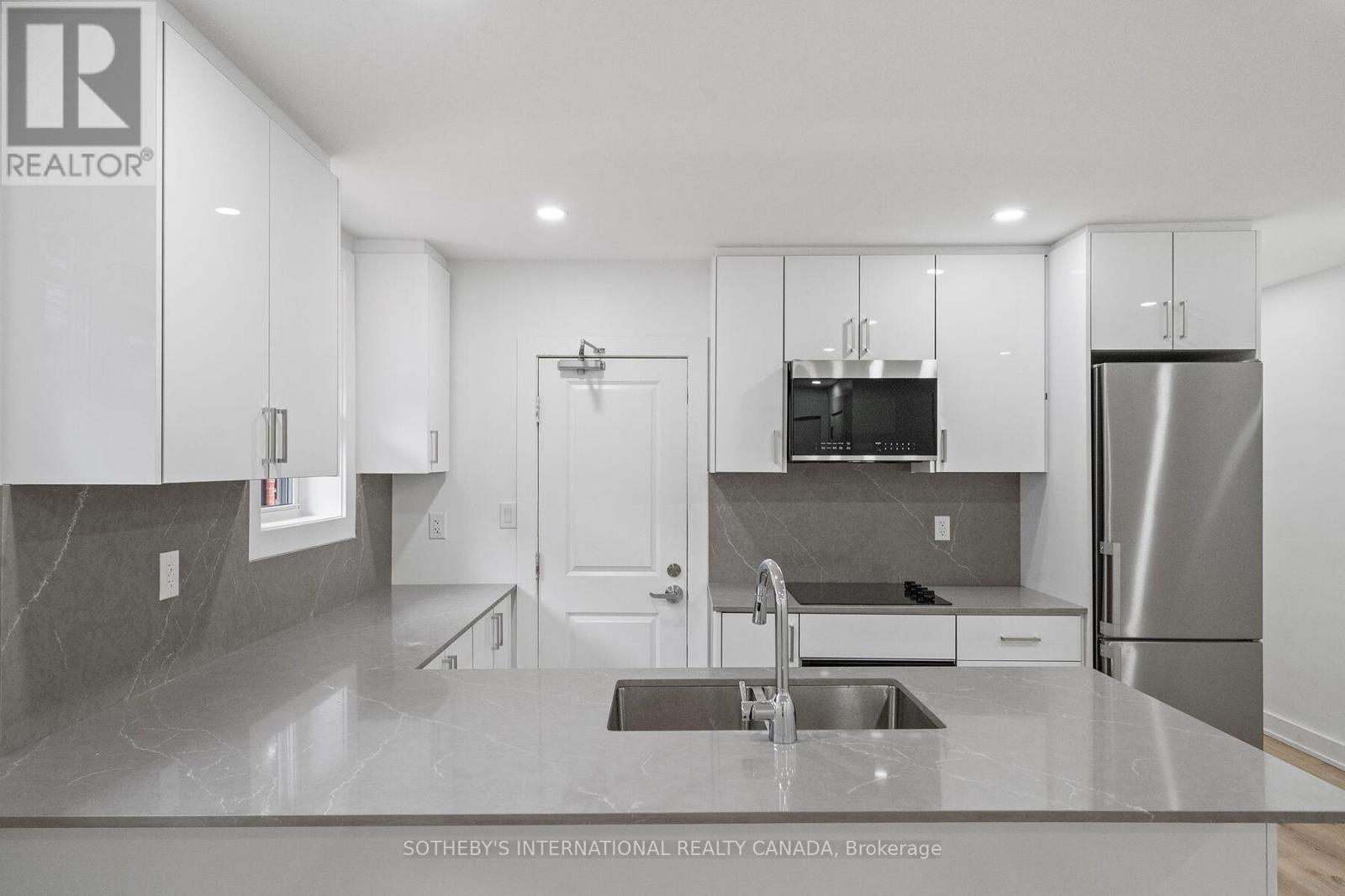 Detached at MAIN - 28 STRATHGOWAN AVENUE, Toronto