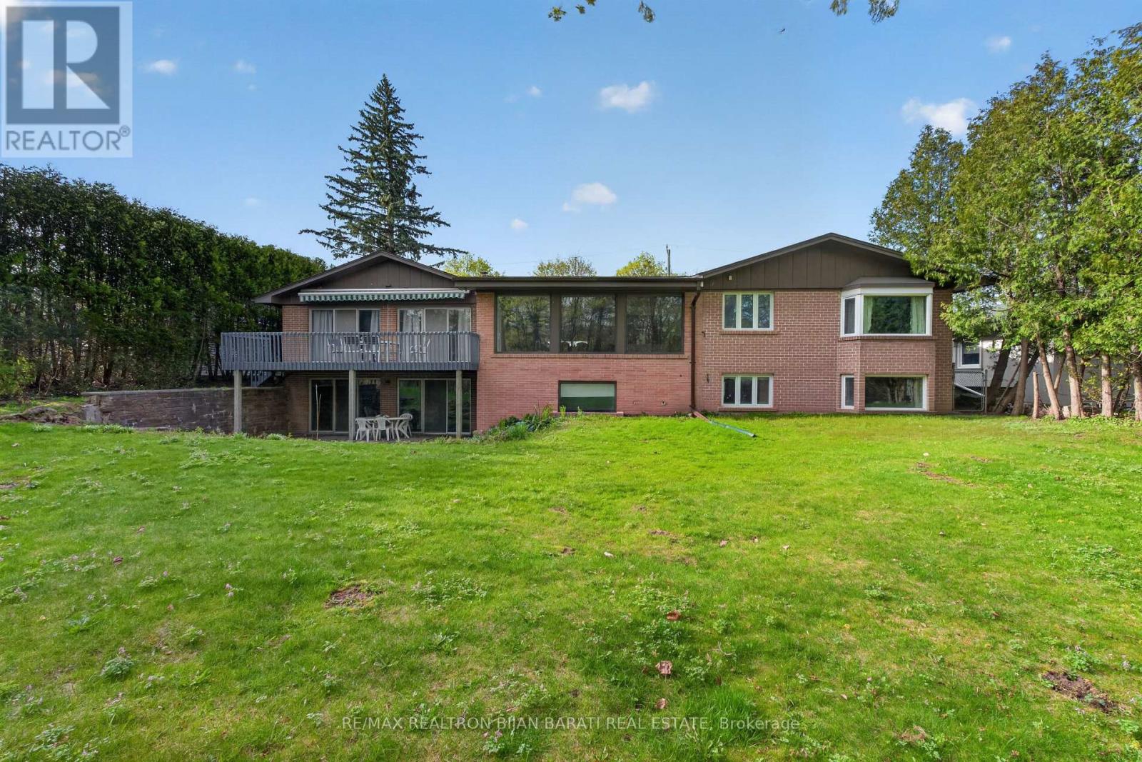 Detached at 73 FOREST GROVE DRIVE, Toronto